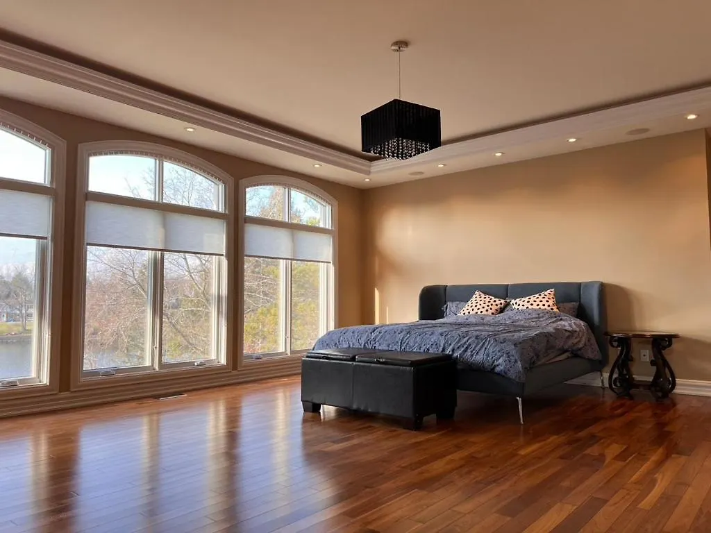 Manotick Villa Ottawa