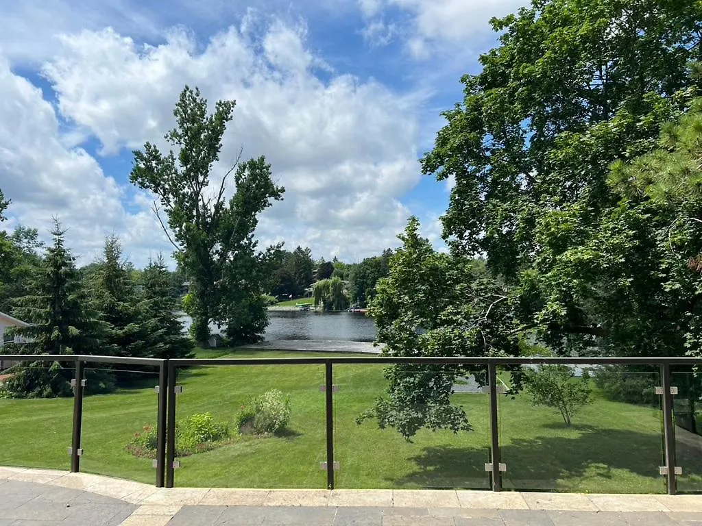 Manotick Villa Ottawa